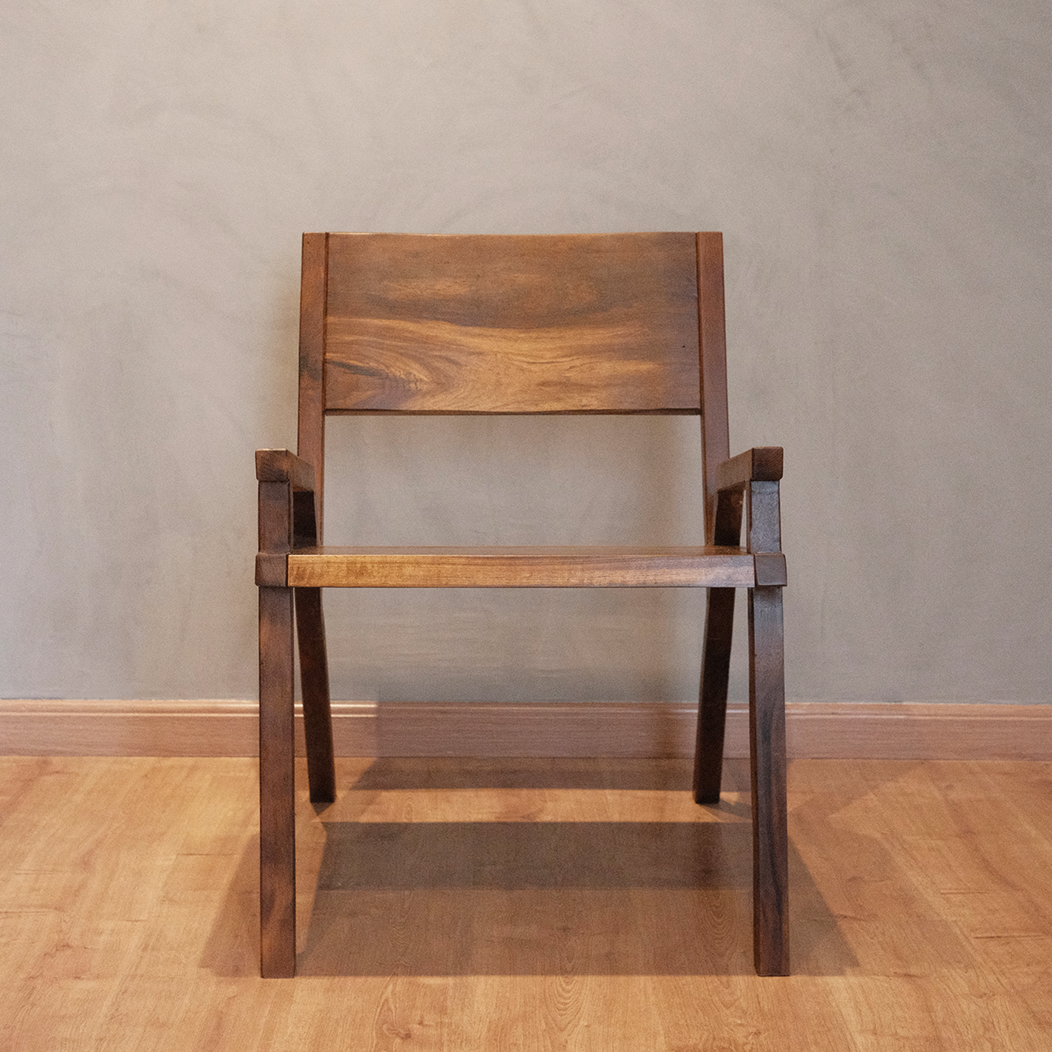 ADÃO ARMCHAIR